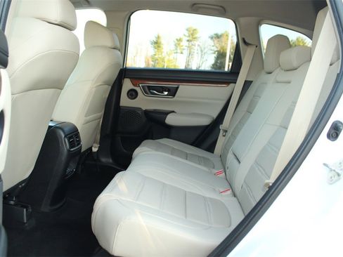 Used 2019 Honda CR-V Touring image 20