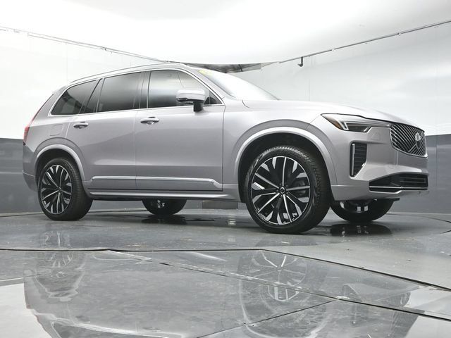 Certified 2026 Volvo XC90 T8 Core w/ Protection Package Premier AWD/4WD image 42