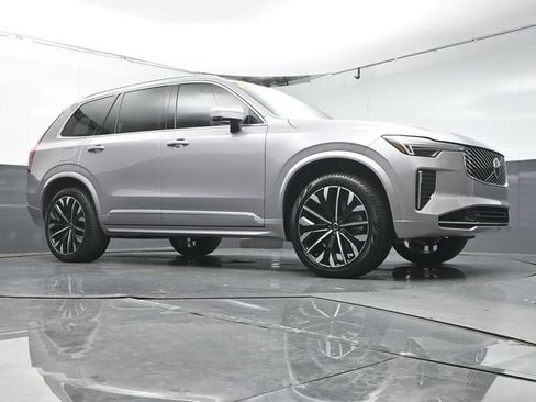 Certified 2026 Volvo XC90 T8 Core w/ Protection Package Premier AWD/4WD image 42