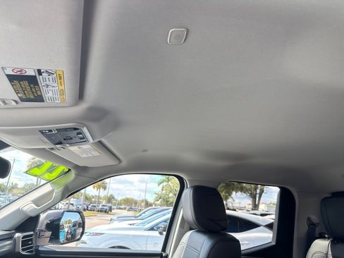 Used 2022 Toyota Tundra SR5 w/ SR5 Premium Package image 22