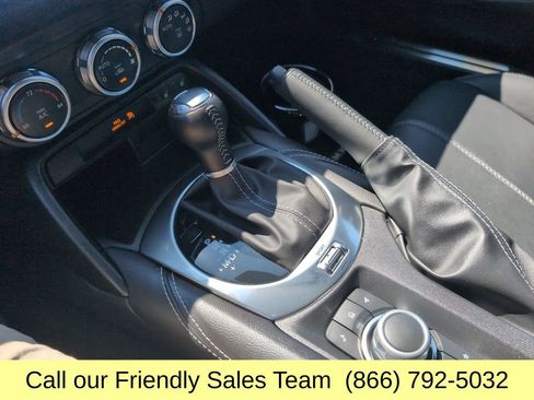 Used 2024 MAZDA MX-5 Miata Grand Touring RWD image 24