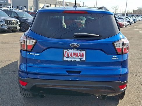 Certified 2018 Ford Escape SE w/ SE Sport Appearance Package image 5