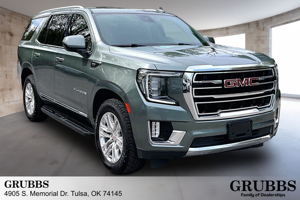Used 2023 GMC Yukon SLT AWD/4WD image 1