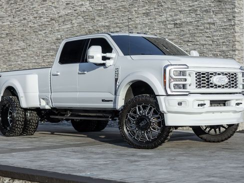 Used 2026 Ford F450 Lariat image 2