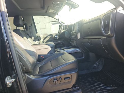 Used 2021 Chevrolet Silverado 2500 LTZ w/ LTZ Plus Package image 12