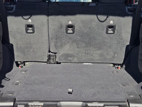 Used 2020 Jeep Wrangler Unlimited Sport image 32