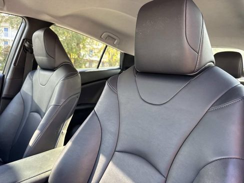 Used 2017 Toyota Prius Prime Advanced image 26