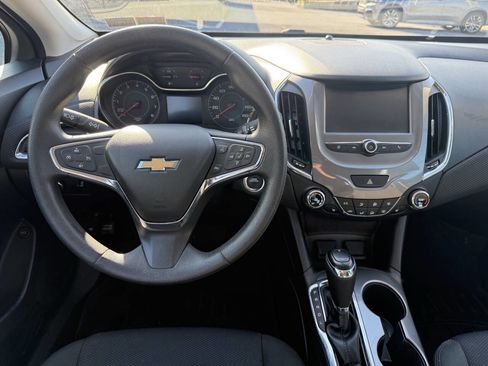 Used 2016 Chevrolet Cruze LT w/ Convenience Package image 26