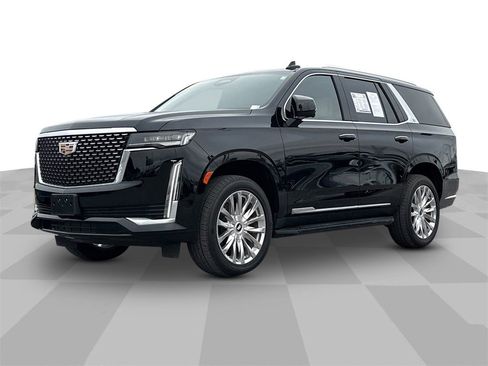 Used 2024 Cadillac Escalade Premium Luxury image 2