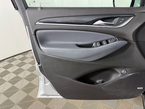 Used 2022 Buick Enclave Essence w/ Sound and Sites Package image 22