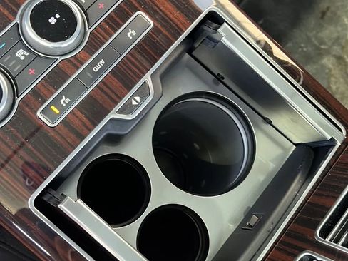 Used 2016 Land Rover Range Rover LWB SV Autobiography image 25