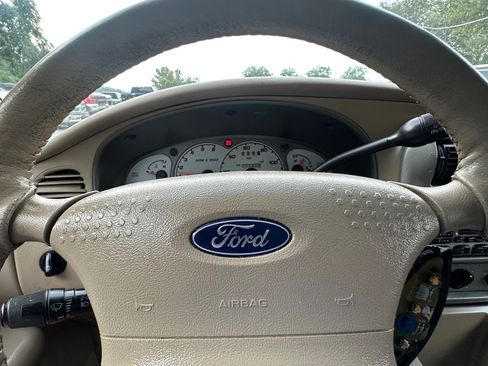 Used 2003 Ford Explorer image 15