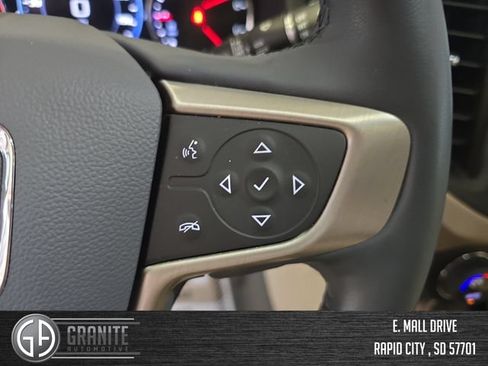 Used 2023 GMC Acadia Denali w/ Denali Technology Package AWD/4WD image 35