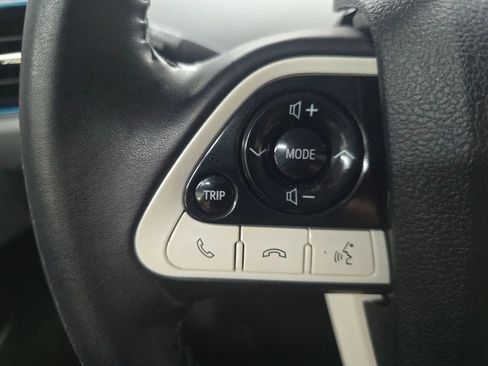 Used 2019 Toyota Prius Prime Premium image 22