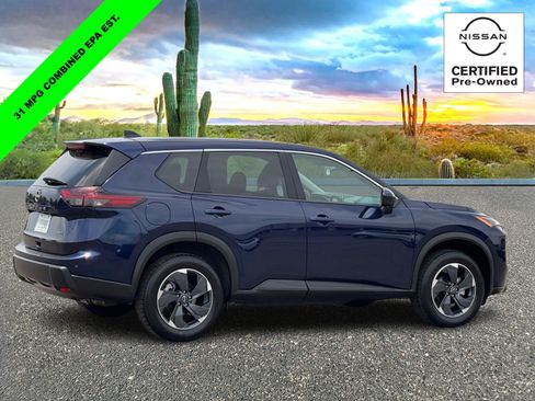 Certified 2025 Nissan Rogue SV image 5