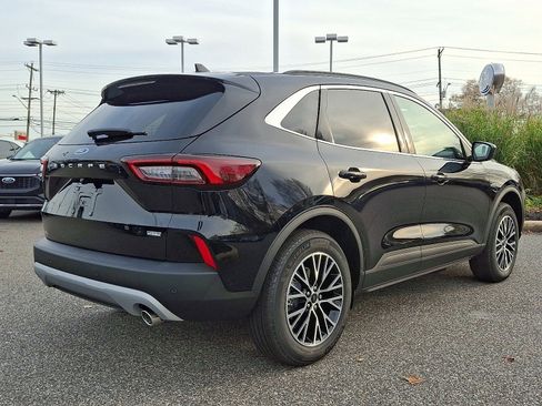 New 2026 Ford Escape Plug-in Hybrid image 7