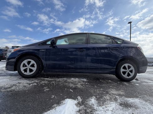 Used 2012 Toyota Prius Two image 8