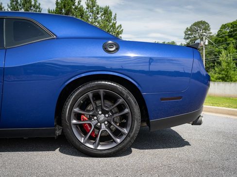 Used 2020 Dodge Challenger R/T Scat Pack RWD image 6
