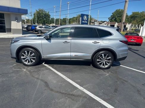 Used 2025 Acura MDX SH-AWD w/ Technology Package image 5