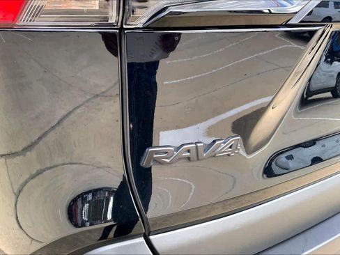 Used 2024 Toyota RAV4 XLE Premium image 30