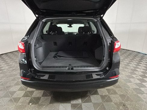 Used 2020 Chevrolet Equinox LS w/ LS Convenience Package FWD image 32
