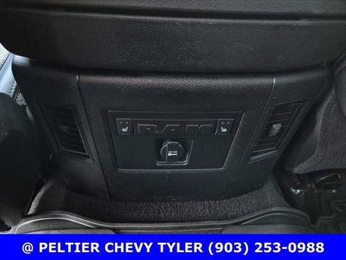 Used 2015 RAM 2500 Laramie w/ Convenience Group AWD/4WD image 26
