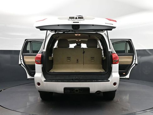 Used 2013 Toyota Sequoia SR5 RWD image 52