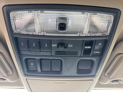 Used 2018 Toyota 4Runner SR5 Premium image 51