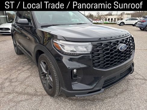Used 2025 Ford Explorer ST image 7