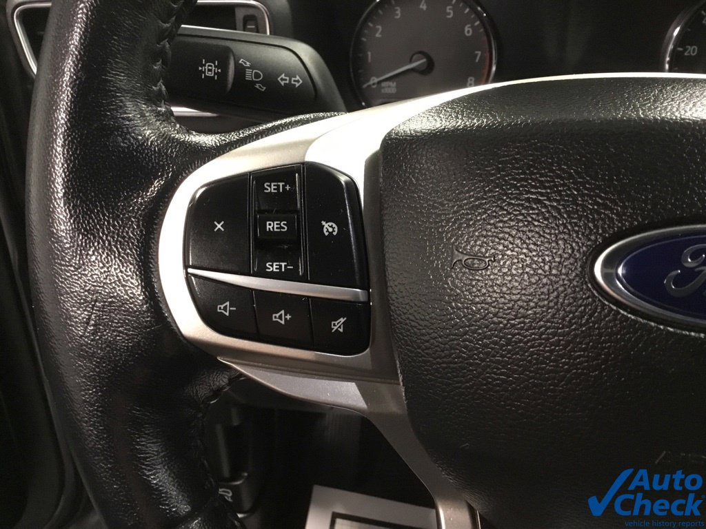 Used 2022 Ford Explorer XLT w/ Equipment Group 202A AWD/4WD image 46