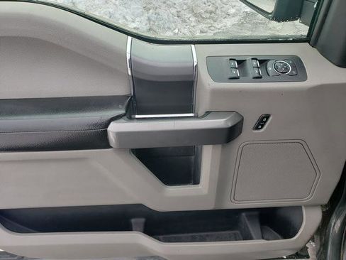 Used 2018 Ford F150 XLT w/ XTR Package image 10