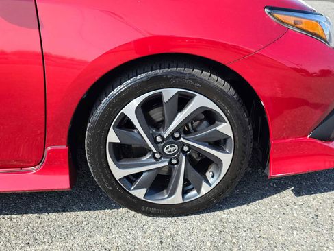 Used 2016 Scion iM image 9