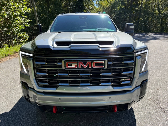 Used 2026 GMC Sierra 3500 AT4 w/ AT4 Premium Plus Package AWD/4WD image 3