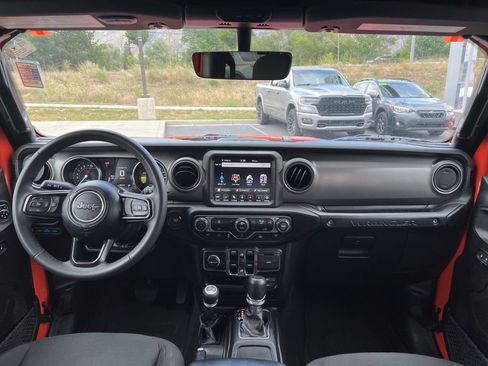 Used 2023 Jeep Wrangler Unlimited AWD/4WD image 22