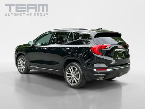 Used 2020 GMC Terrain Denali w/ Denali Premium Package FWD image 5