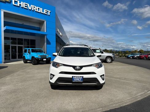 Used 2017 Toyota RAV4 XLE w/ All Weather Liner Package AWD/4WD image 8
