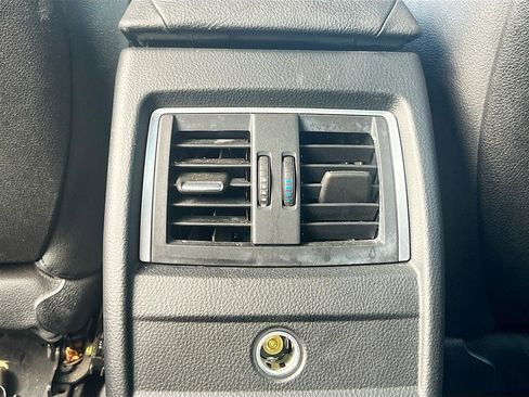 Used 2016 BMW 328i 4dr Sdn 328i RWD South Africa image 26