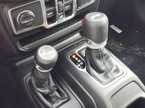 New 2026 Jeep Wrangler Unlimited Sport AWD/4WD image 15