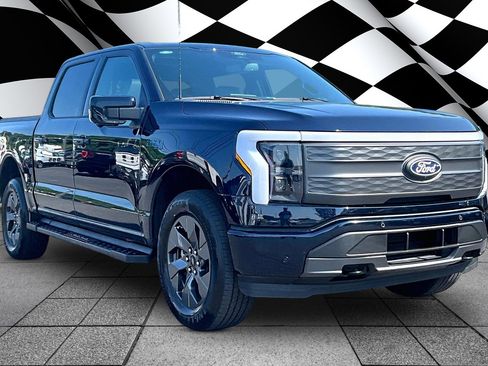 Used 2024 Ford F150 Lightning Lariat AWD/4WD image 10