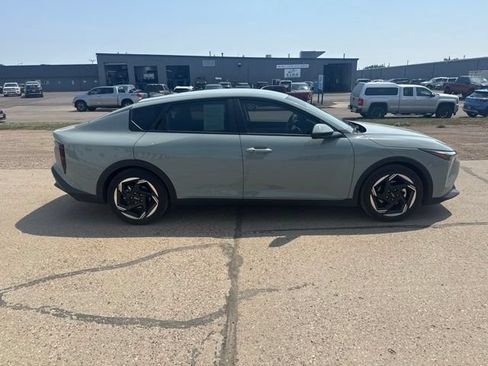 Used 2025 Kia K4 EX FWD image 11