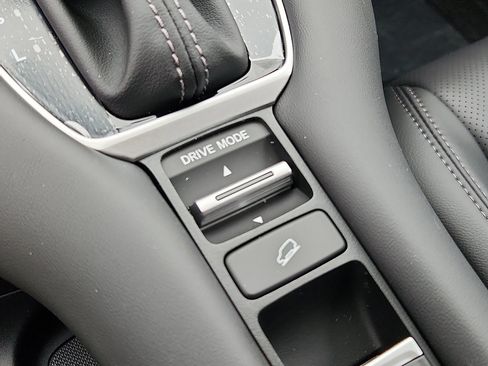 New 2026 Honda HR-V EX-L image 16