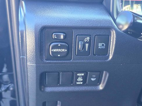 Used 2023 Toyota 4Runner TRD Off-Road Premium w/ Moonroof Package AWD/4WD image 24