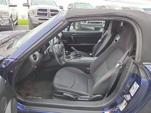 Used 2011 MAZDA MX-5 Miata Sport RWD image 10