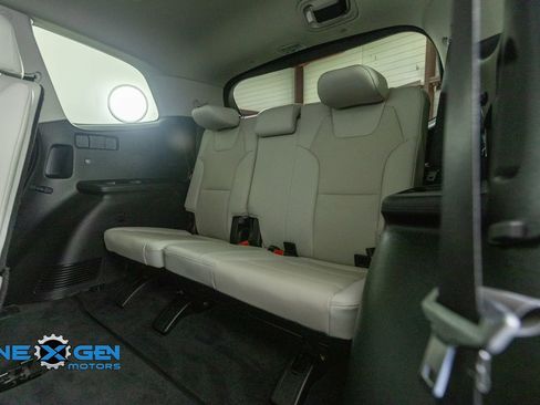 Used 2022 Kia Telluride EX w/ EX Premium Package image 29