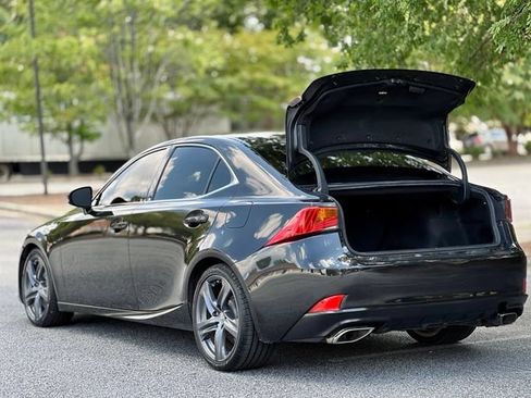 Used 2018 Lexus IS 300 AWD w/ Comfort Package image 41