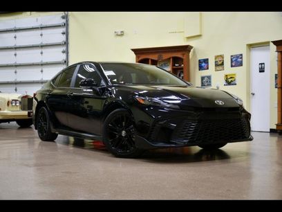 Used 2025 Toyota Camry XLE