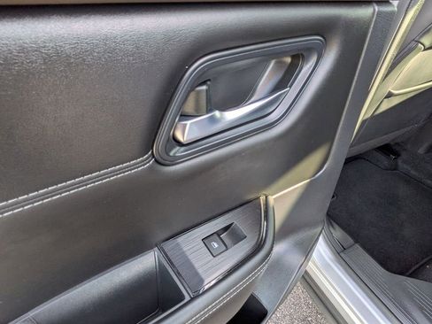 Certified 2022 Nissan Rogue SV w/ SV Premium Package image 25