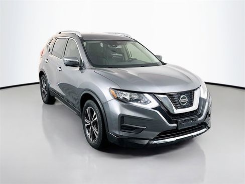 Used 2019 Nissan Rogue SV w/ Premium Package image 1