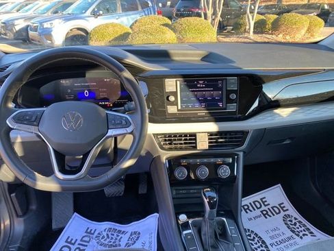 Used 2024 Volkswagen Taos S image 15