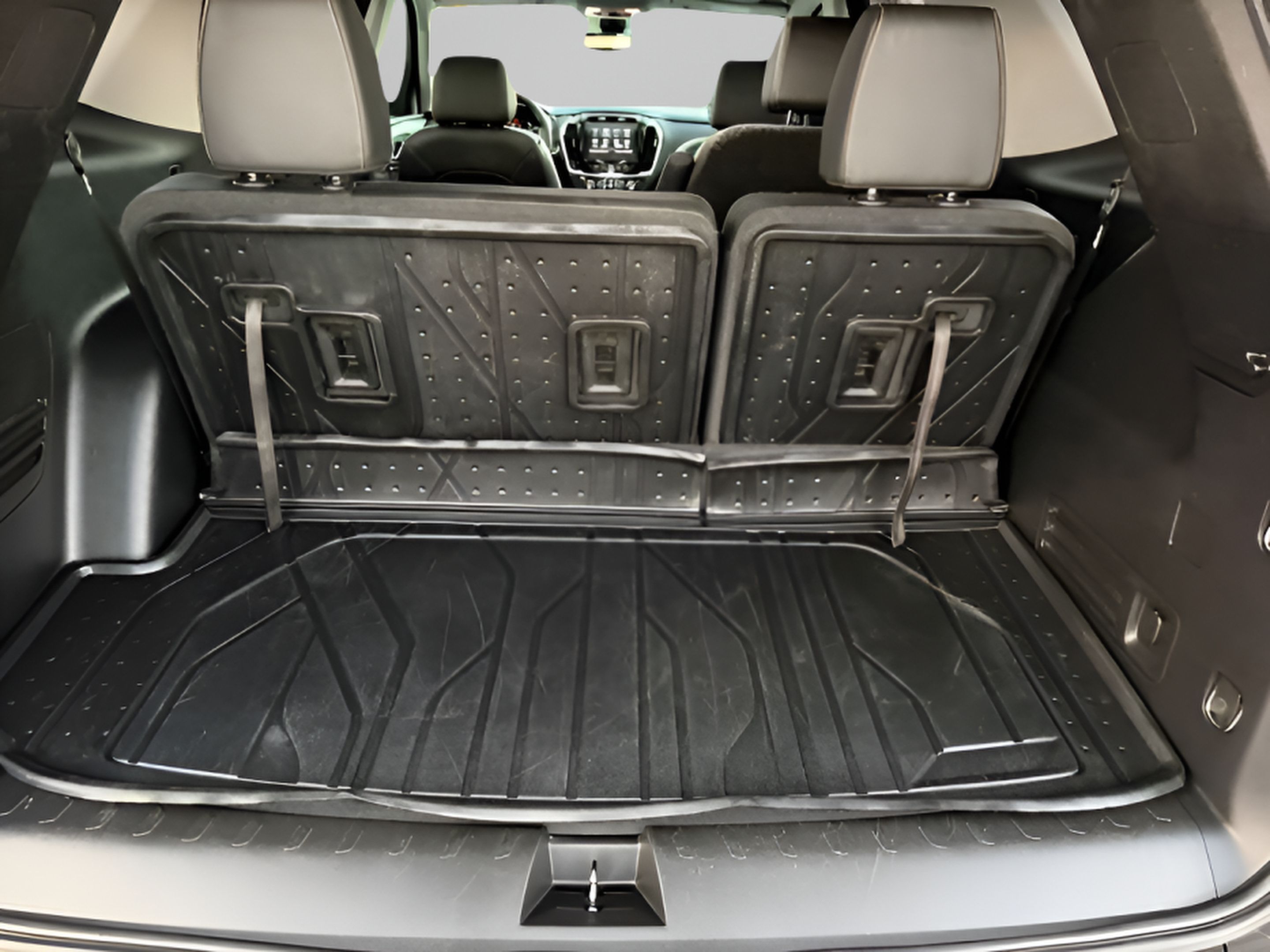 Used 2020 Chevrolet Traverse Premier w/ Redline Edition AWD/4WD image 29